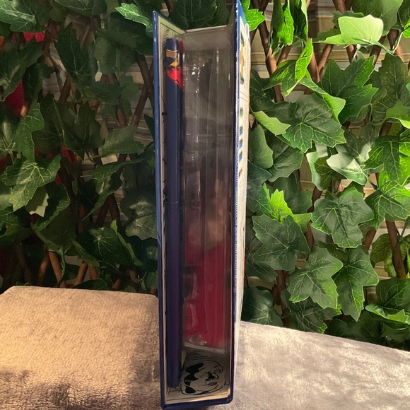 New Faber-Castell Comic Illustration Creative Studio - Picture 6 of 14